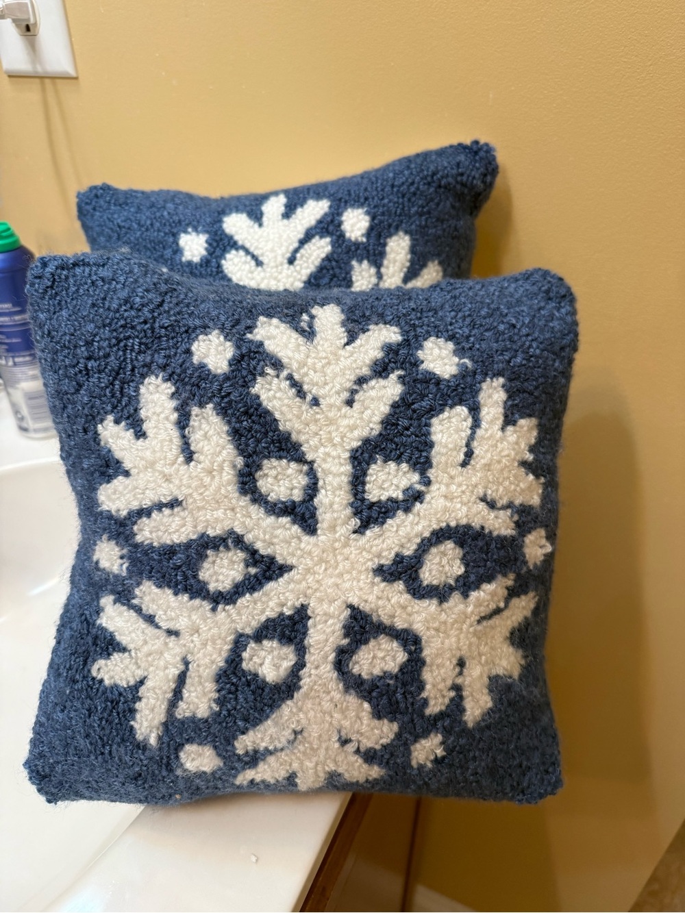 Source Unknown Blue & White Snowflake Hooked Holiday Pillow